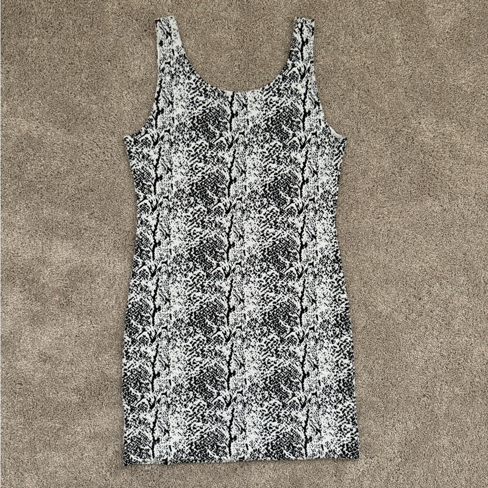 H&M Divided Textured Snake Print Bodycon Tank Mini Dress women’s size 12